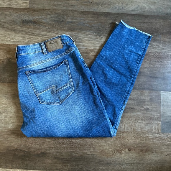 Classic Women's Silvers Blue Straight Leg Jeans - Picture 1 of 6